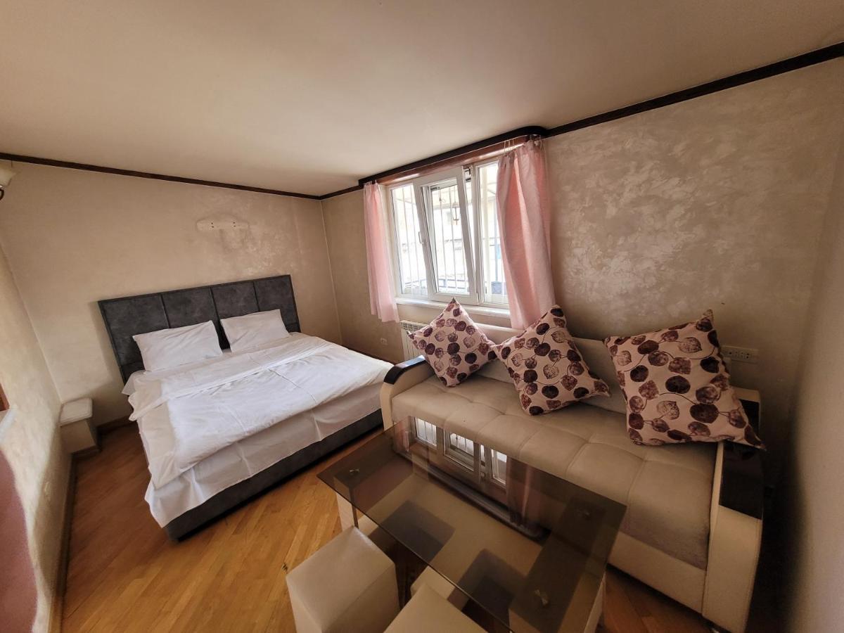 Tumanyan hostel&Tours Erévan Extérieur photo