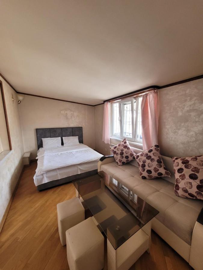 Tumanyan hostel&Tours Erévan Extérieur photo